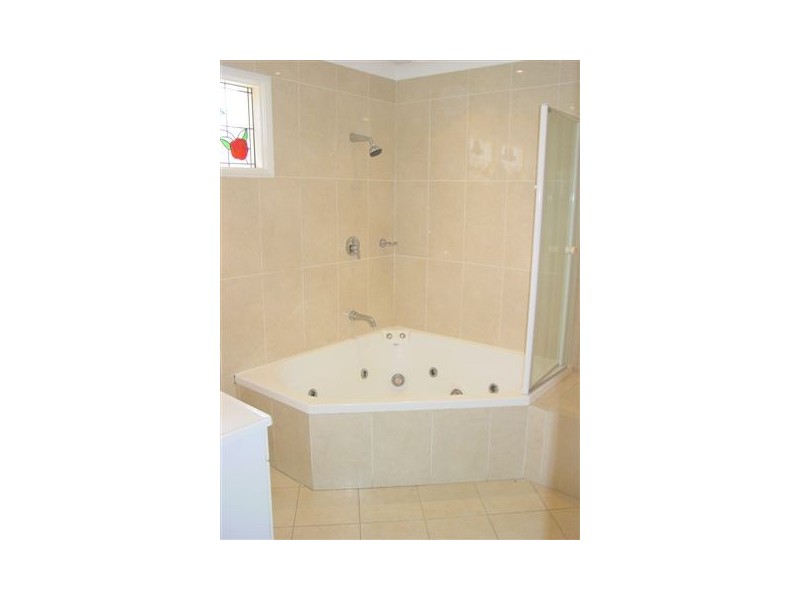 57 Universal Avenue, Georges Hall NSW 2198