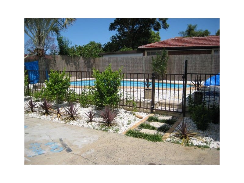 4 Lauma Avenue, Greenacre NSW 2190