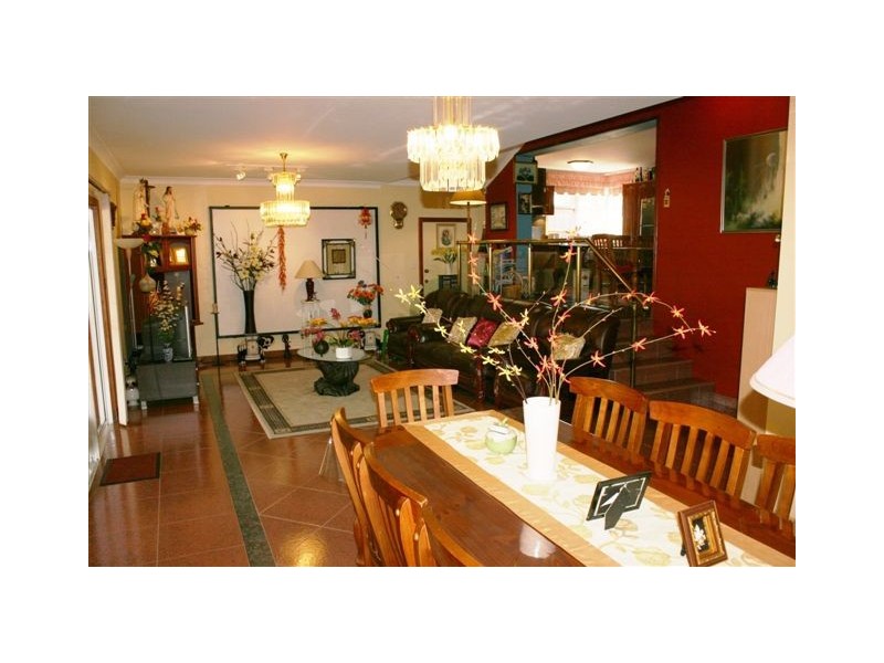 8  Avonlea Crescent, Bass Hill NSW 2197