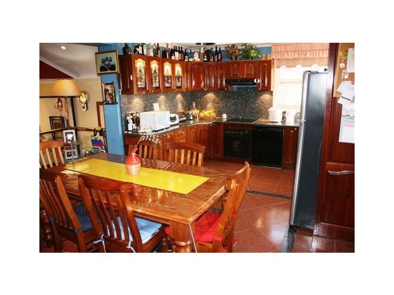 8  Avonlea Crescent, Bass Hill NSW 2197