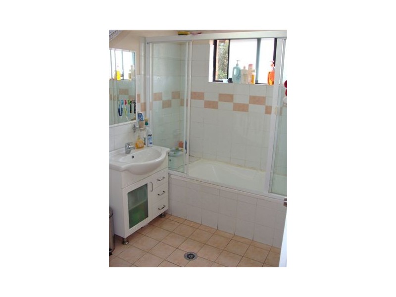 9/170-176 Greenacre Road, Bankstown NSW 2200