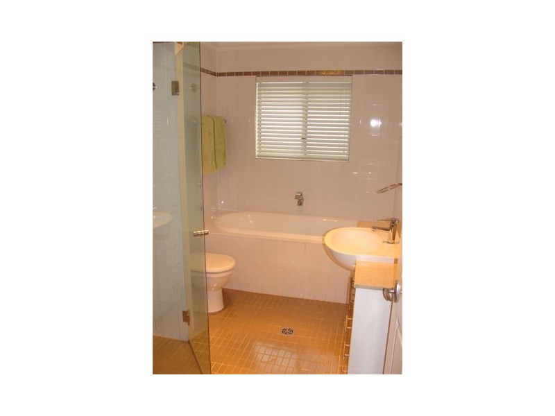 142  Rex Road, Georges Hall NSW 2198