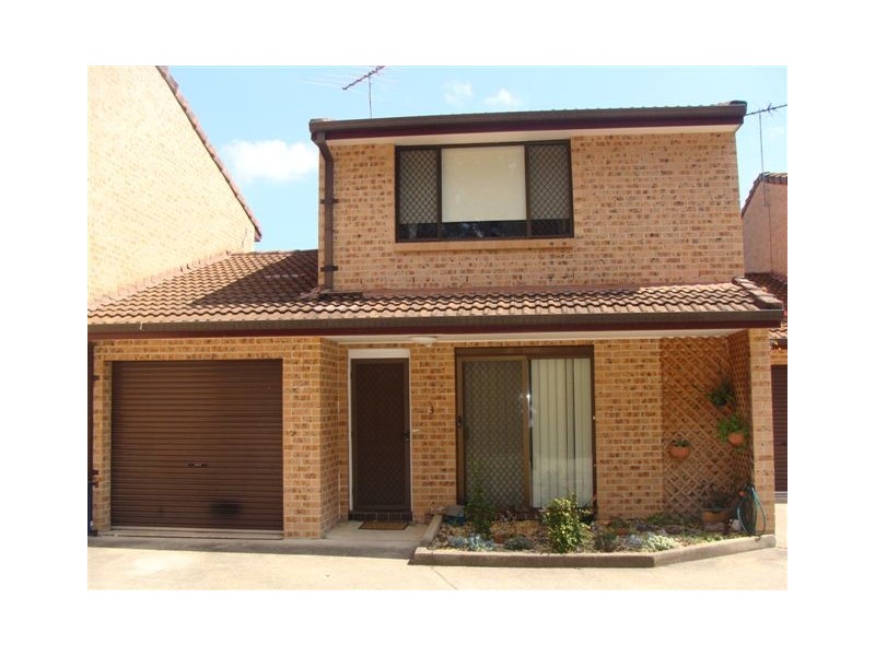 3/184  Birdwood Road, Georges Hall NSW 2198