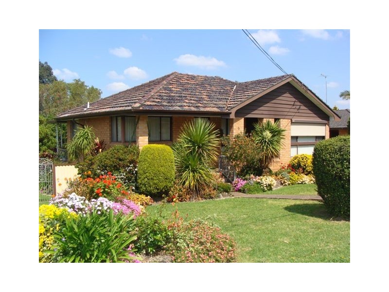 9  Flinders Road, Georges Hall NSW 2198