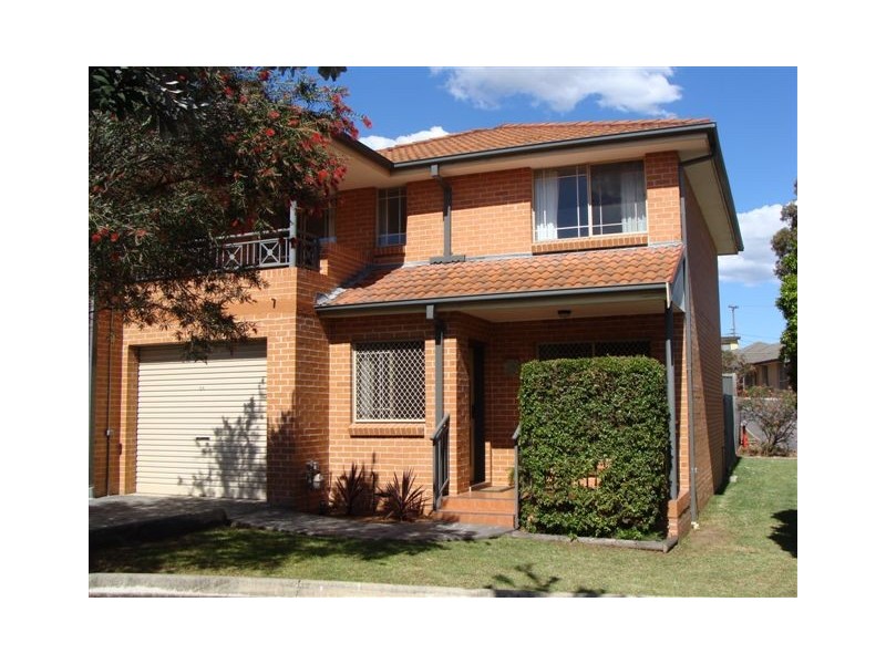 34/55-57 Bellevue Avenue, Georges Hall NSW 2198