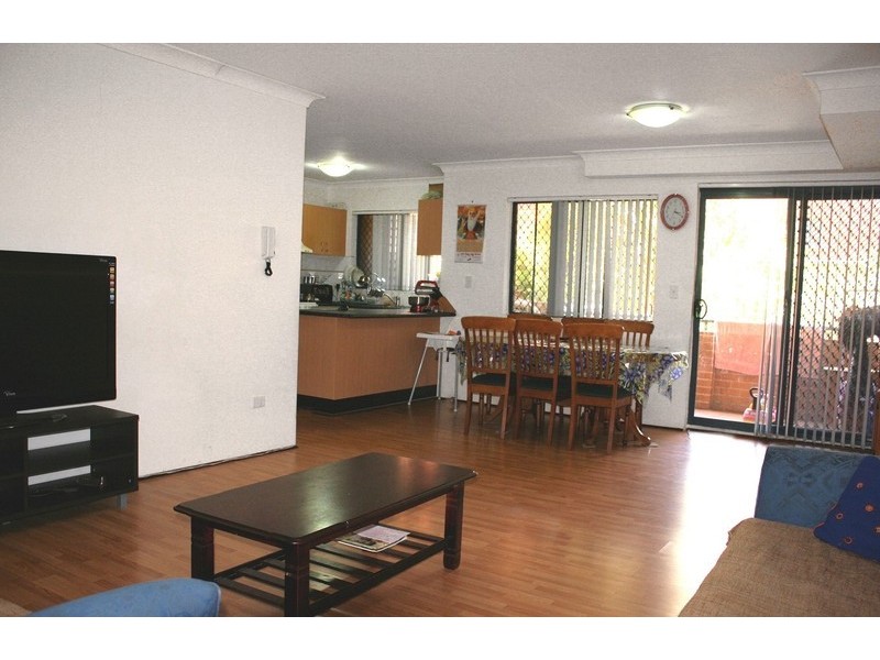 2/180 Chapel Road, Bankstown NSW 2200