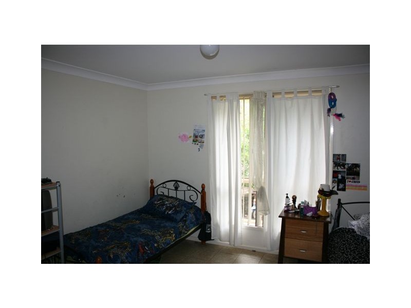 35 Bungonia Court, Wattle Grove NSW 2173