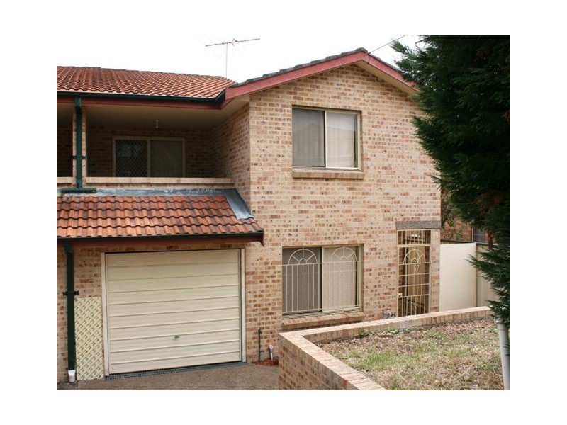 2/6  Lee Street, Condell Park NSW 2200