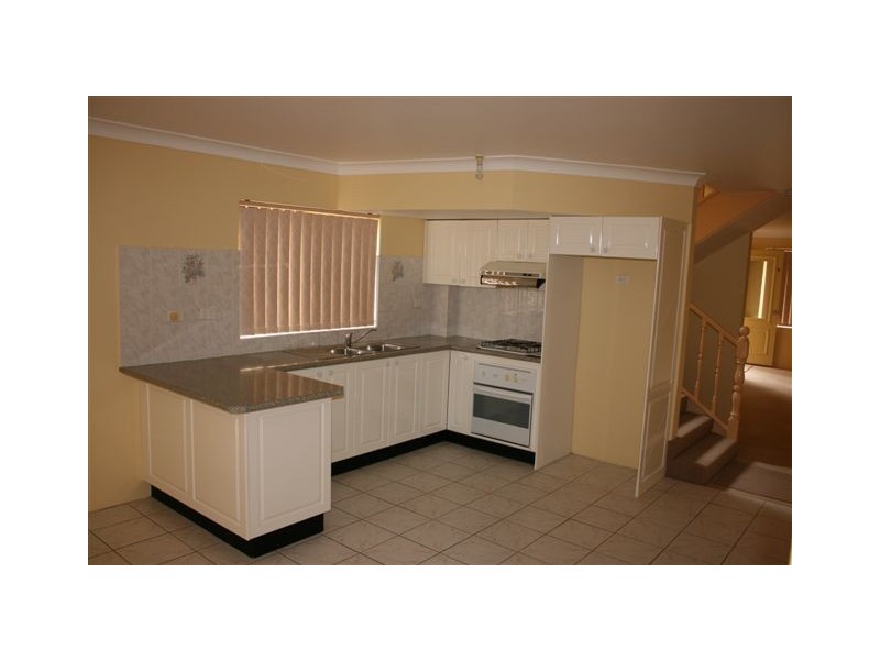 2/6  Lee Street, Condell Park NSW 2200