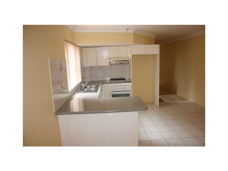 2/6  Lee Street, Condell Park NSW 2200