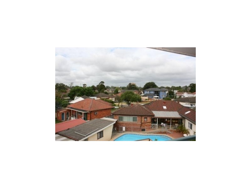 26/40-44 Chertsey Avenue, Bankstown NSW 2200