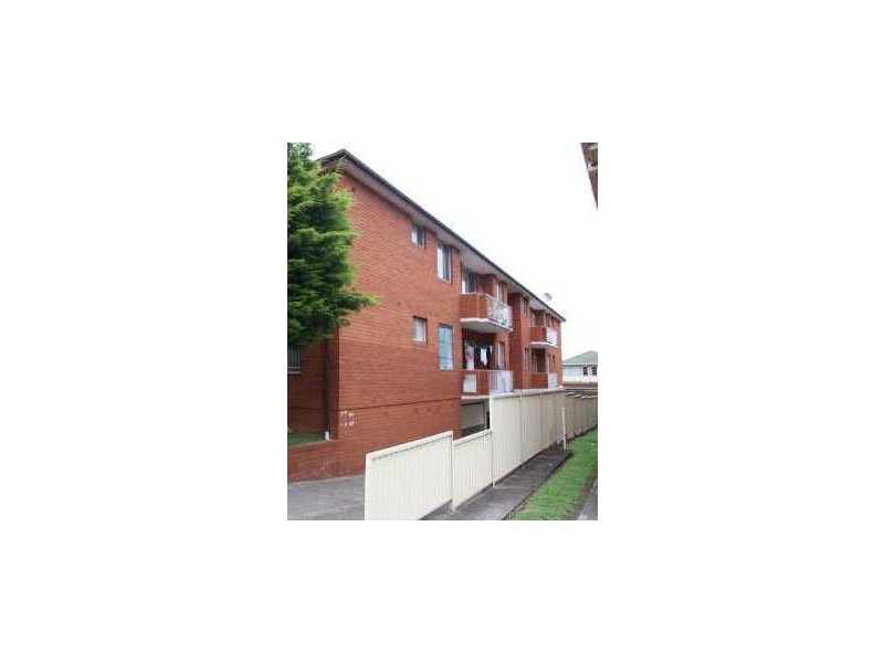 2/19 Denman Avenue, Wiley Park NSW 2195