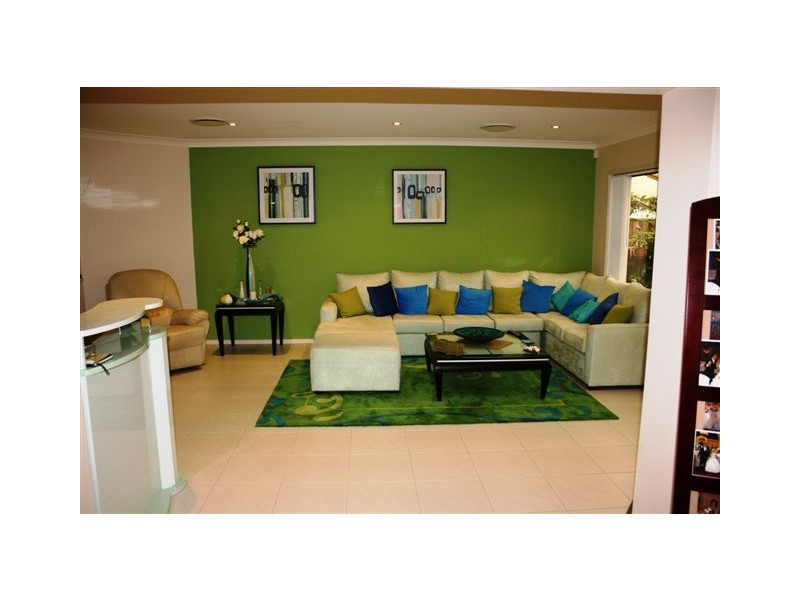 24 Dalmeny Drive, Prestons NSW 2170