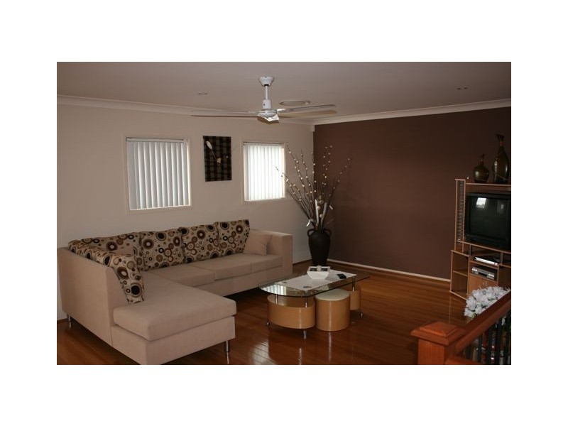 24 Dalmeny Drive, Prestons NSW 2170