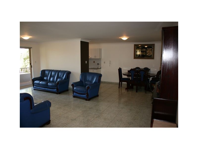 6/122 Meredith Street, Bankstown NSW 2200