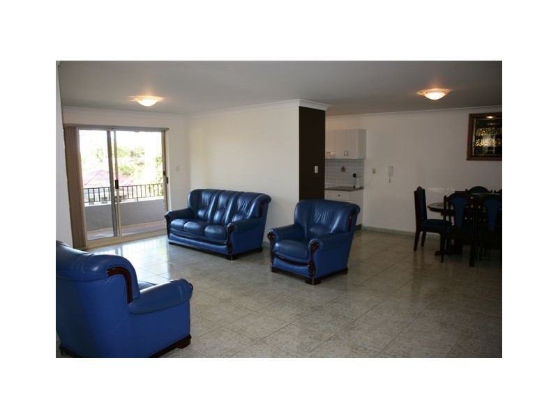 6/122 Meredith Street, Bankstown NSW 2200