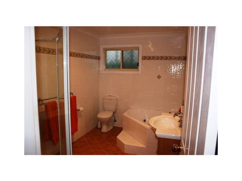 30 Universal Avenue, Georges Hall NSW 2198