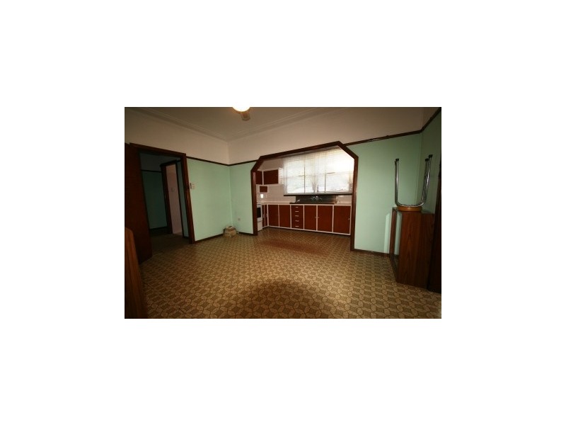 207 Henry Lawson Drive, Georges Hall NSW 2198