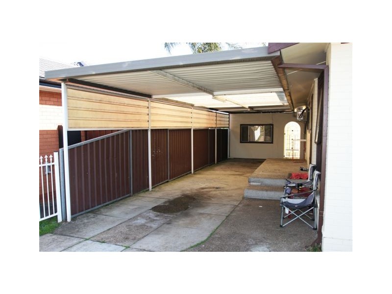 10 Rex Road, Georges Hall NSW 2198