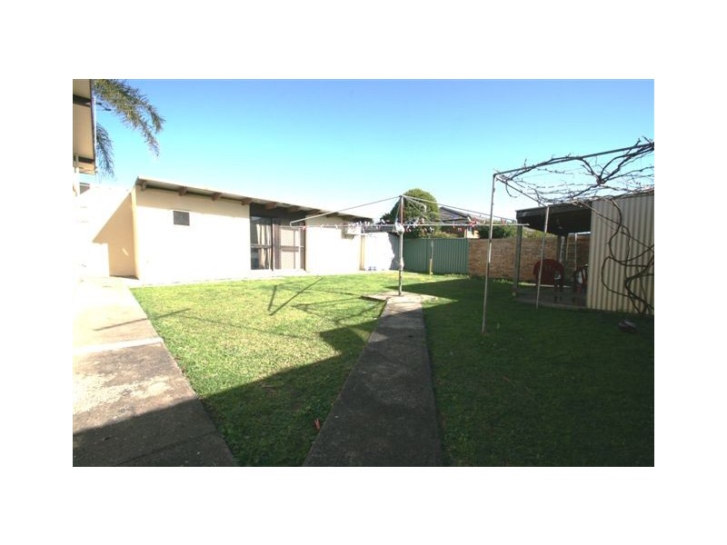 10 Rex Road, Georges Hall NSW 2198