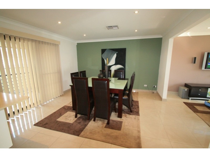 32B Universal Avenue, Georges Hall NSW 2198