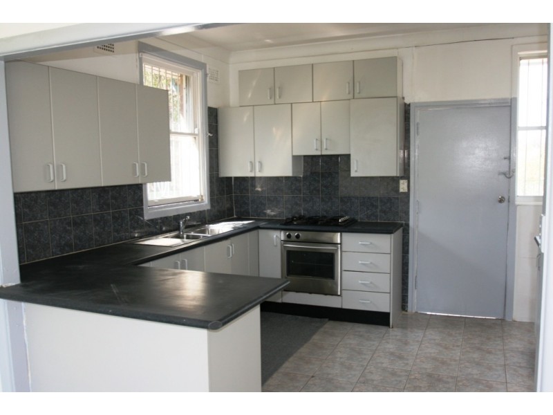 5 Goonaroi Street, Villawood NSW 2163