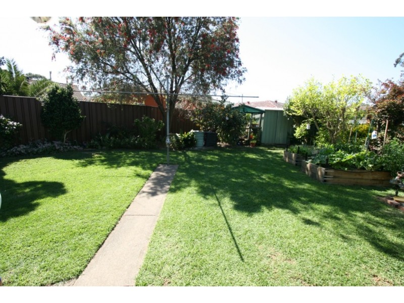 1 Amber Place, Bass Hill NSW 2197