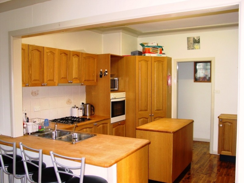 4 Lauma Avenue, Greenacre NSW 2190