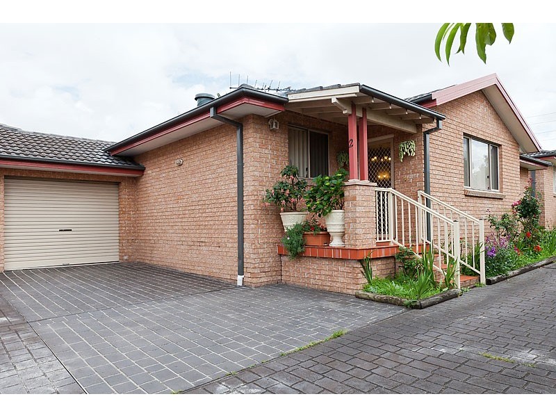 2/37 Scott Street, Punchbowl NSW 2196