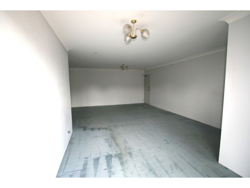 4/37 Sir Joseph Banks Street, Bankstown NSW 2200