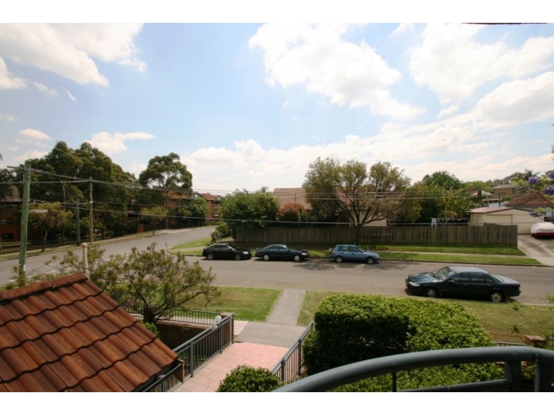 4/37 Sir Joseph Banks Street, Bankstown NSW 2200