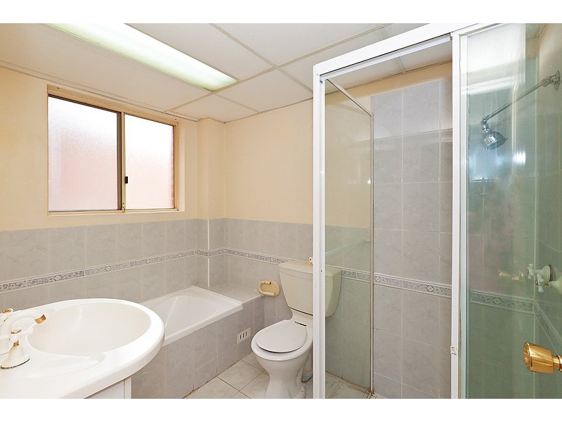 25/4  Dellwood Street, Bankstown NSW 2200