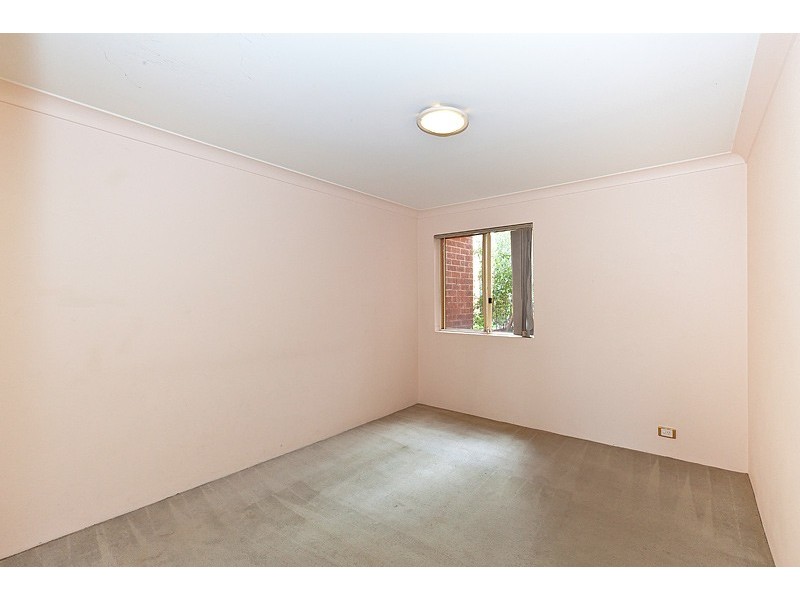 25/4  Dellwood Street, Bankstown NSW 2200