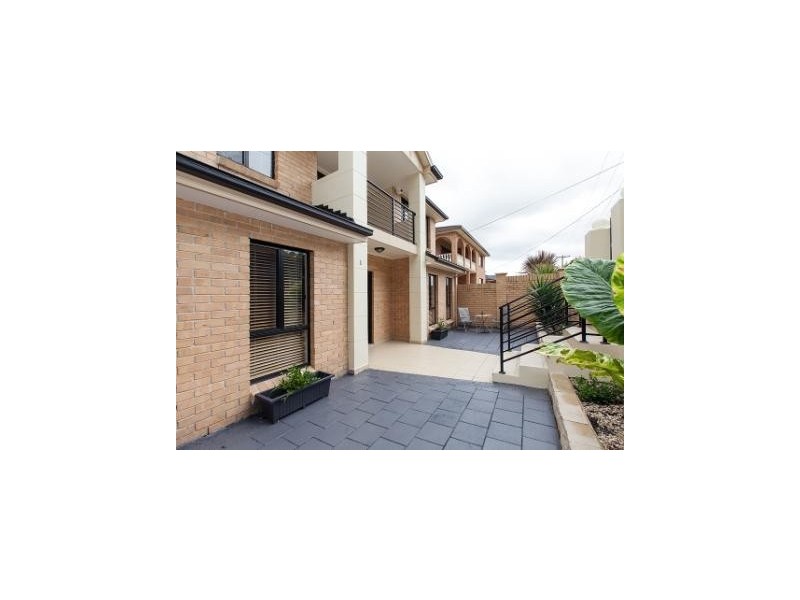 1/8  Jensen Street, Condell Park NSW 2200