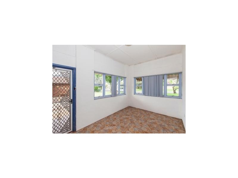 8 Sunny Crescent, Punchbowl NSW 2196