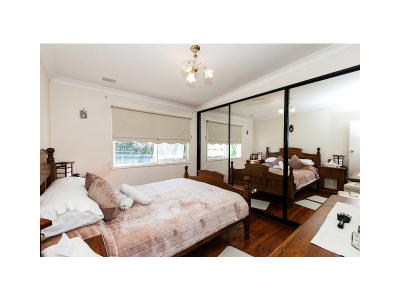 7 Wright Close, Georges Hall NSW 2198