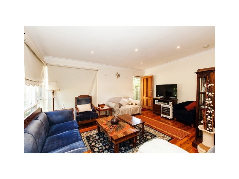 7 Wright Close, Georges Hall NSW 2198