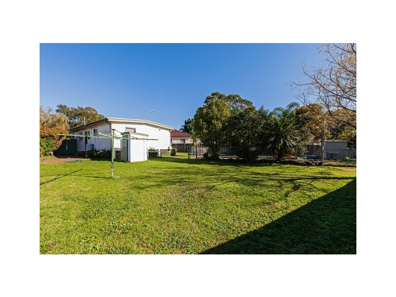 7 Wright Close, Georges Hall NSW 2198
