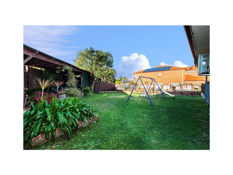 8 Coori Place, Bonnyrigg NSW 2177