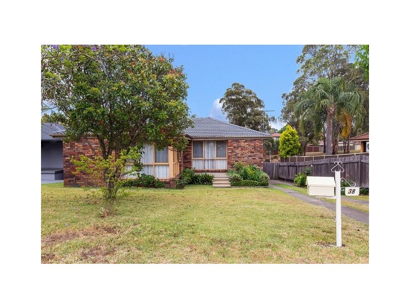 38 Oak Drive, Georges Hall NSW 2198