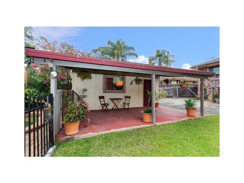 38 Oak Drive, Georges Hall NSW 2198