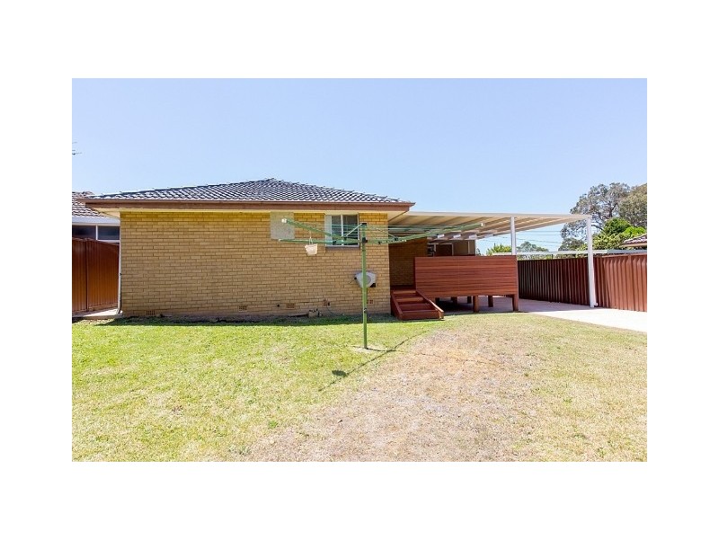 4 Orana Place, Greenacre NSW 2190