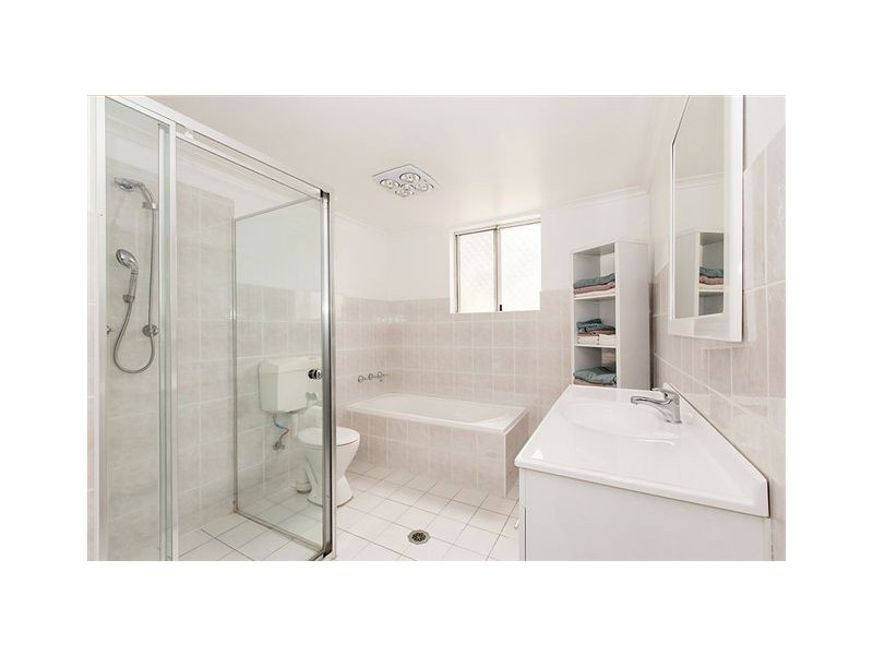 8/28-30 White Avenue, Bankstown NSW 2200