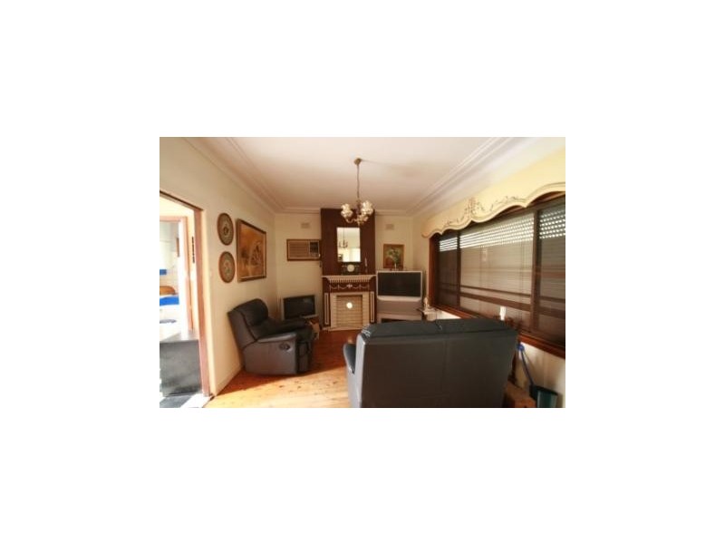 311 Waterloo Road, Greenacre NSW 2190