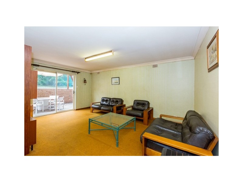 15 Lucinda Avenue, Georges Hall NSW 2198