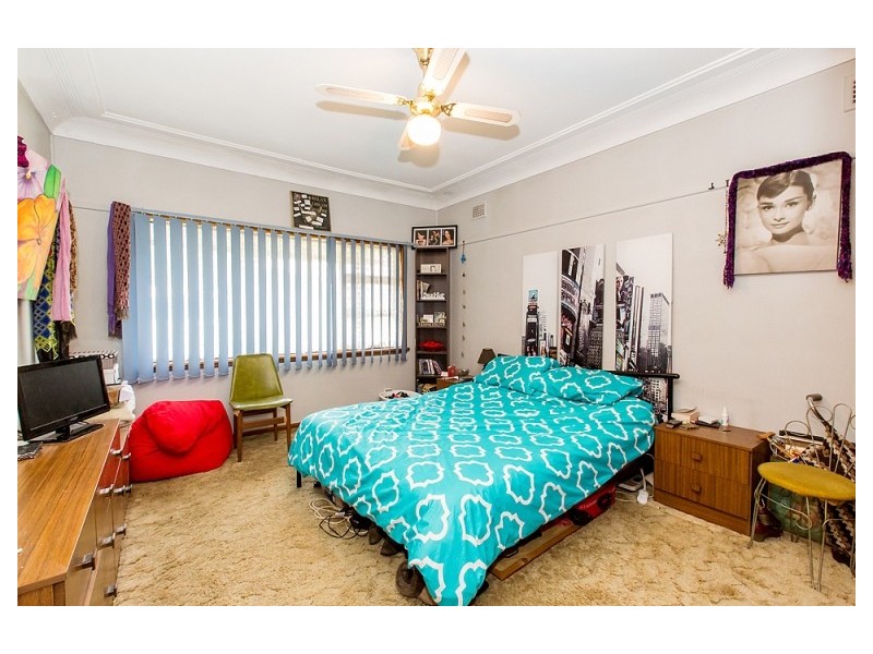 31 Ashcroft Street, Georges Hall NSW 2198