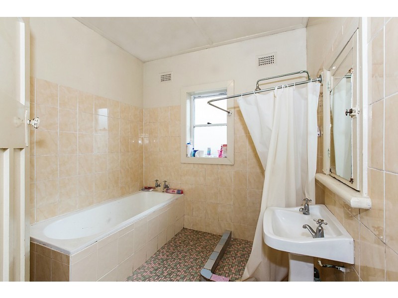 22 Wentworth Street, Birrong NSW 2143