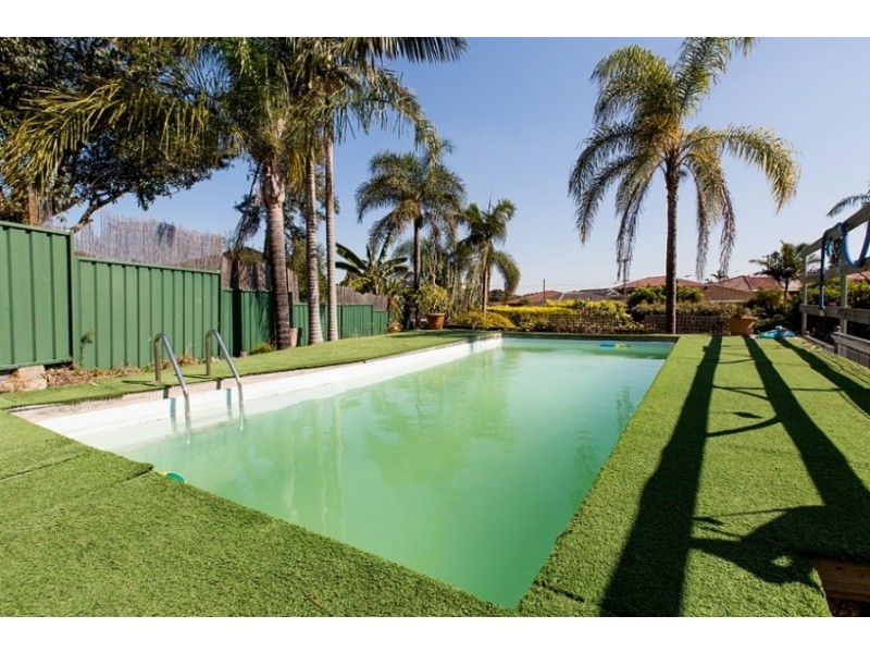 41 Sevenoaks Crescent, Bass Hill NSW 2197