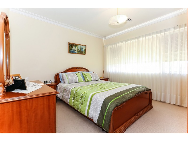 105 Flinders Road, Georges Hall NSW 2198