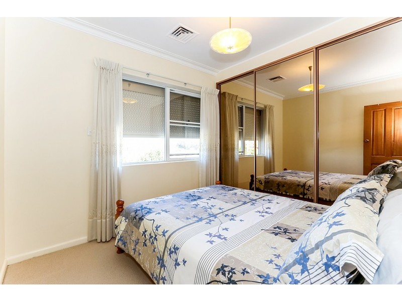 105 Flinders Road, Georges Hall NSW 2198